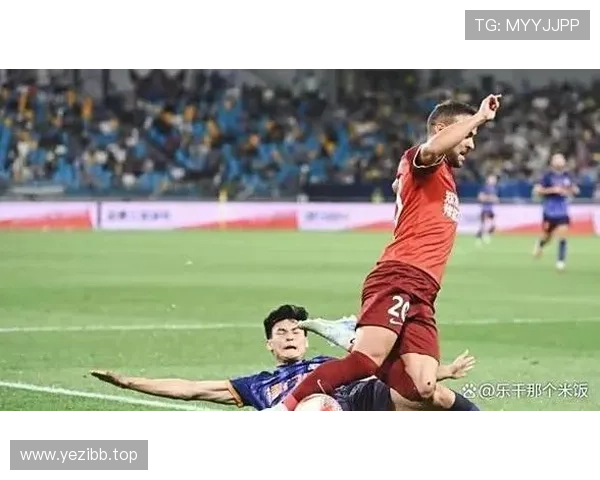 杯赛激战落幕黑马逆袭晋级决赛引爆球迷热议多支强队出局赛场风云再起